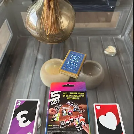 Apartamento Cosy Arrivee Autonome Teletravail Fréjus